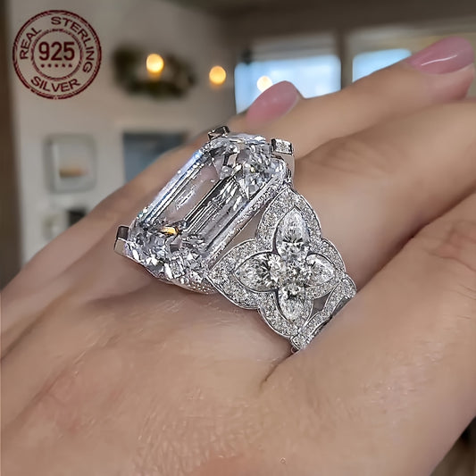 Elegant Butterfly Ring for Women, Featuring a Wide Design with Luxurious Plating And White Synthetic Zirconia, Perfect for Weddings And Engagements.