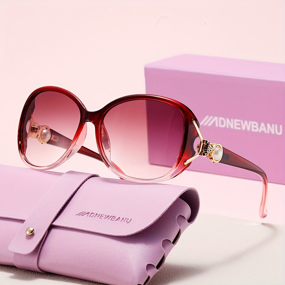 Elegant Retro Fox Head Glasses for Women Featuring a Metal Frame And Pearl Details - Fashionable Eyewear for Daily Use, Comes with a Pink Box, Perfect for Everyday Style | Retro Fox Motif | Made with Polymer Lenses