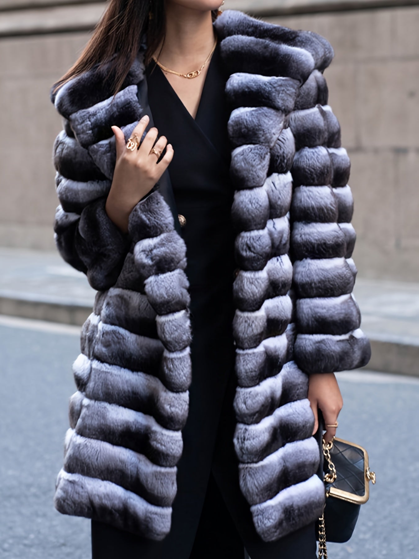 Women'S & Men'S Thick Warm Faux Fur Hooded Coat - Heavy-Duty Winter Jacket with Plush Lining, Full-Zip Closure, Medium-Long Length, Soft Faux Fur Exterior, Casual Outdoor Winter Coat for Men & Women, Warm Winter Coat for Cold