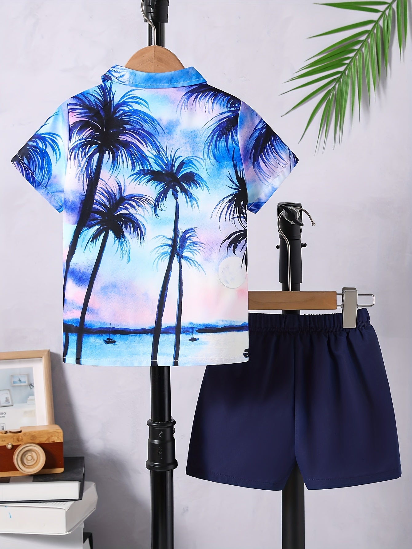 1set (2pcs)-Kids Boys Blue Tropical Beach Scene Print Short Sleeve Shirt And Shorts Set For Beach & Summer Activities (Excluding White T-shirt), for Outdoor