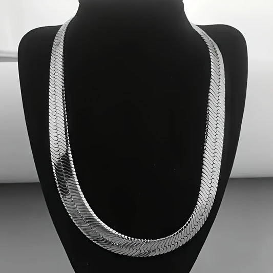[Stainless Steel Necklace] Stainless Steel Men's Flat Snake Chain Necklace | Bohemian Style, Uncoated Geometric Collarbone Jewelry, Fashionable And Simple Design, Suitable For Daily Wear And Gifts