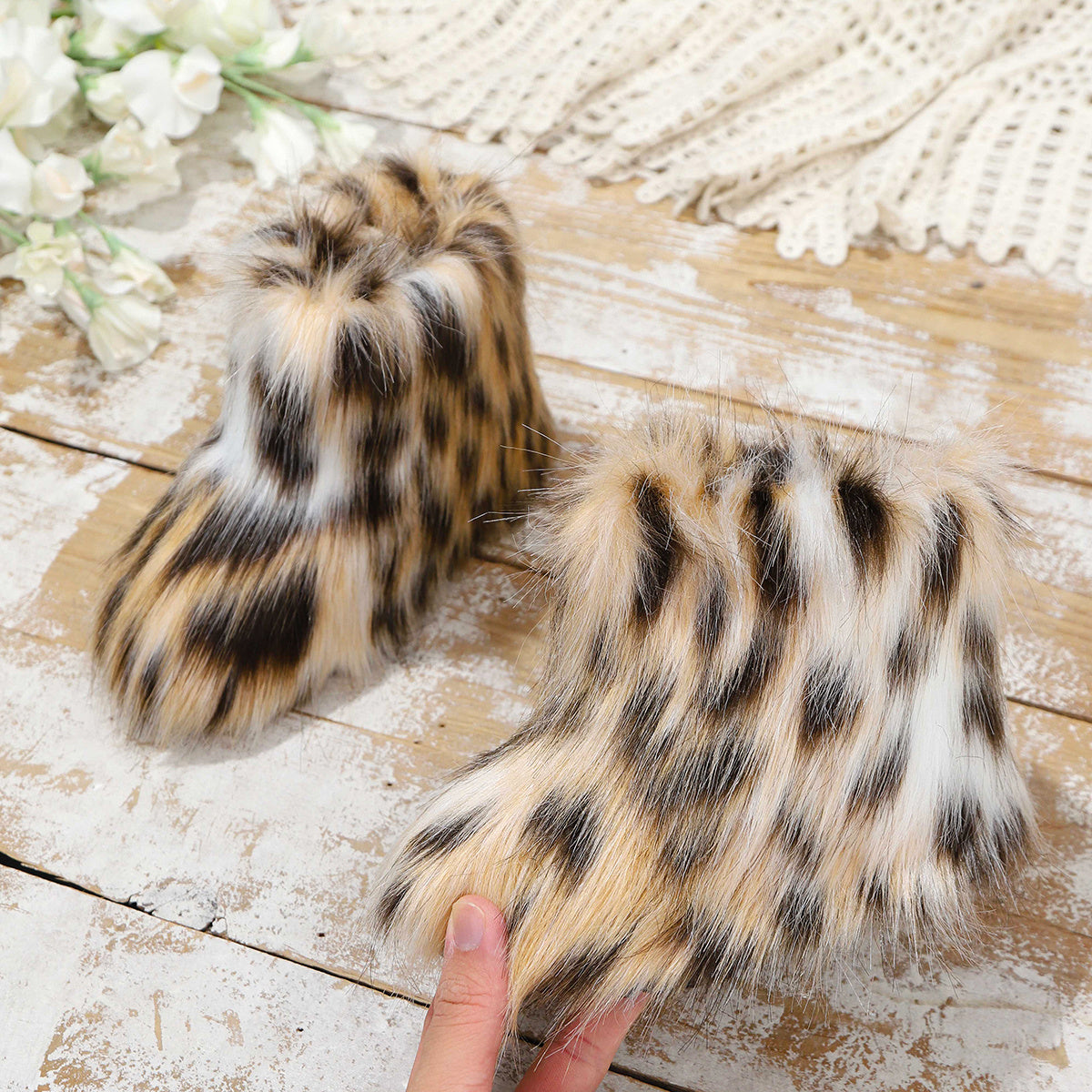 Girls' Winter Snow Boots with Fringe Trim - Warm Mid-Calf Traction Outsole, Lightweight Rubber Sole & Cozy Round Toe for Outdoor, Slipping on/Slip-Resistant - Cute Booties for & Little (Winter/Autumn)