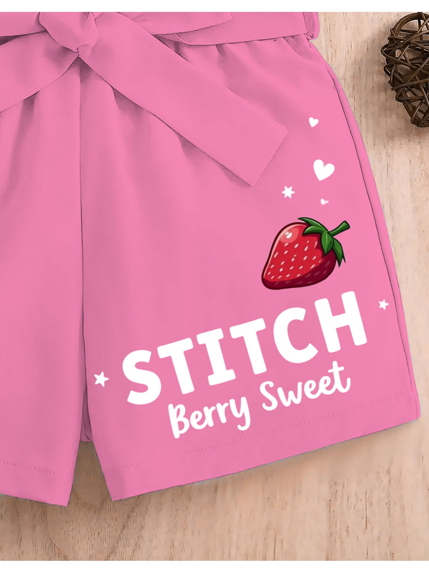 Stitch & Strawberry "Berry Sweet" Two-Piece Kids' Outfit - Cute Cartoon Print Top with Ruffled Edges & High-Waisted Shorts, Perfect for Summer Outdoor Activities, Outdoor Play Attire|Playful Design|Stretchy Fabric