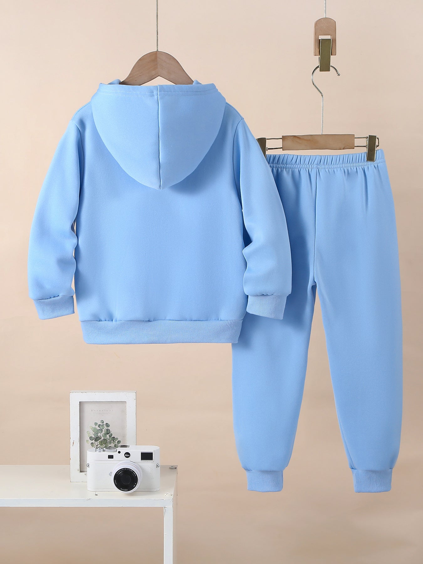 Girls' Fashion Hooded Sweatshirt and Pants Set, Creative Design with Cute Cartoon Prints, Comfortable Soft Polyester for Autumn/Winter Warmth, Perfect for Outdoor