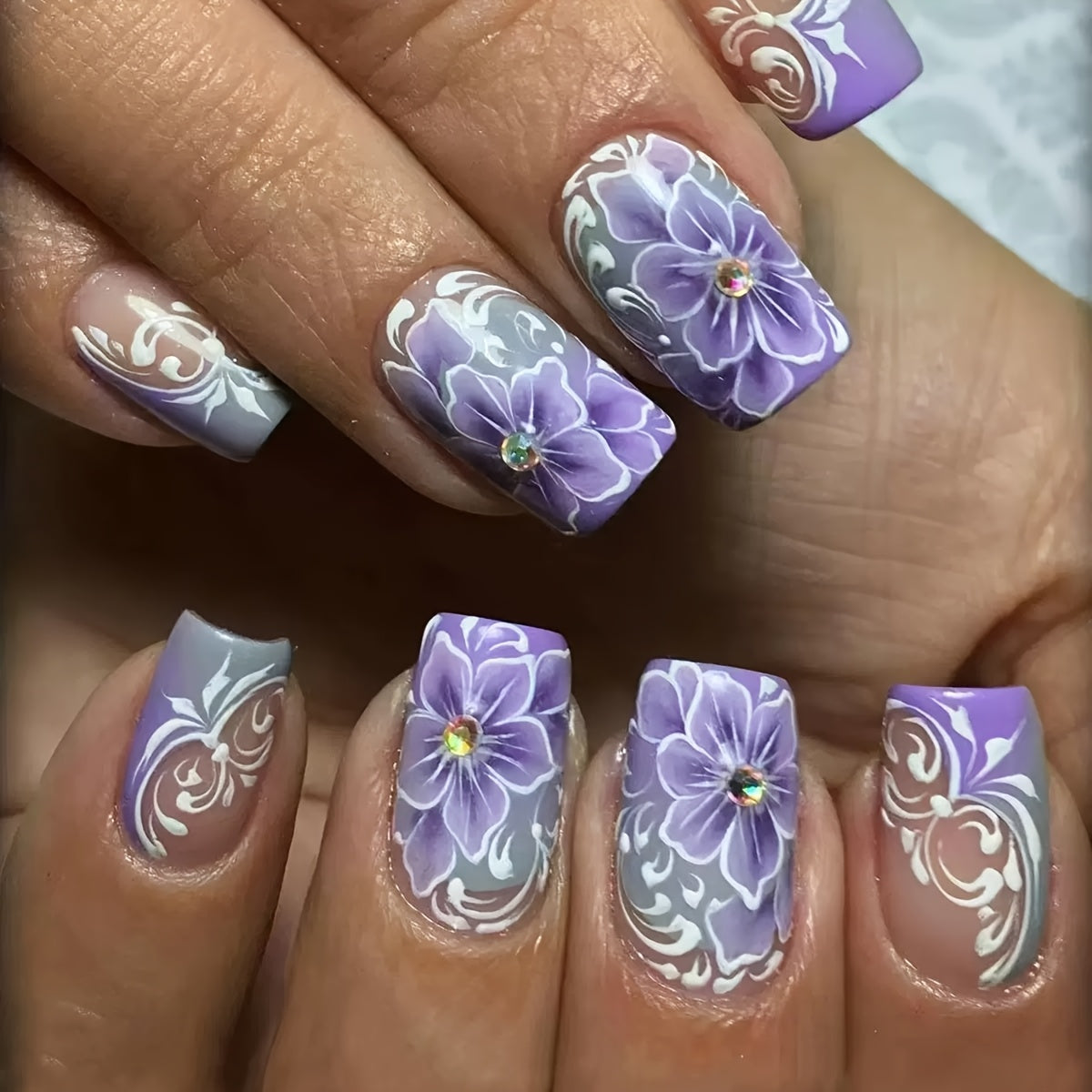 48pcs Cute Petals Creative Design Patch Nail Gradient Wearable Manicure Nail Art Patch Daily Party Holiday Party Great Choice Perfect Gift Giving