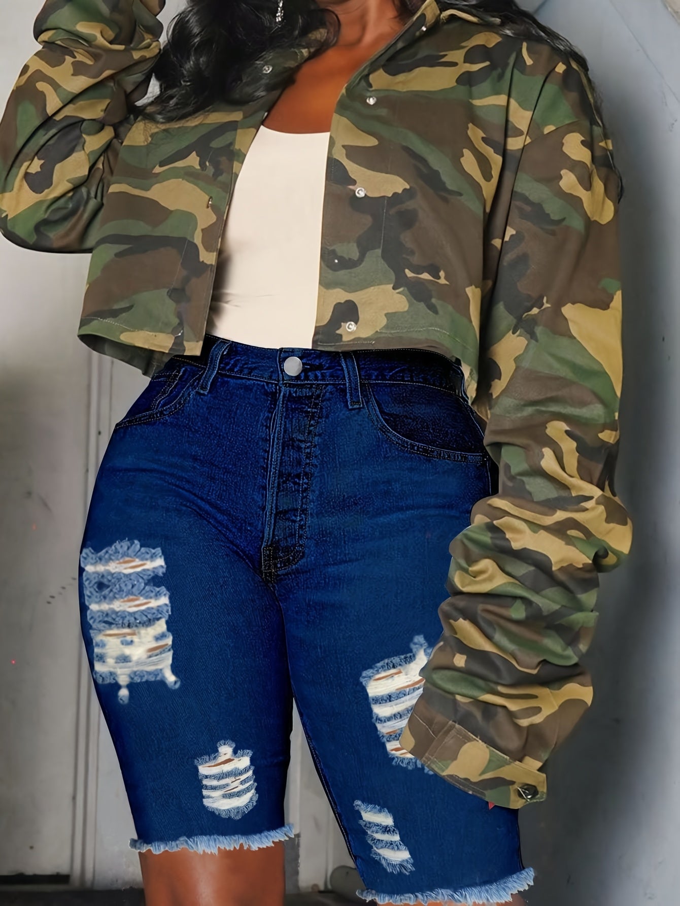 Plus Size Denim Shorts Women's High Waisted Stretchy Ripped Skinny Jeans Shorts with Zipper Button Closure