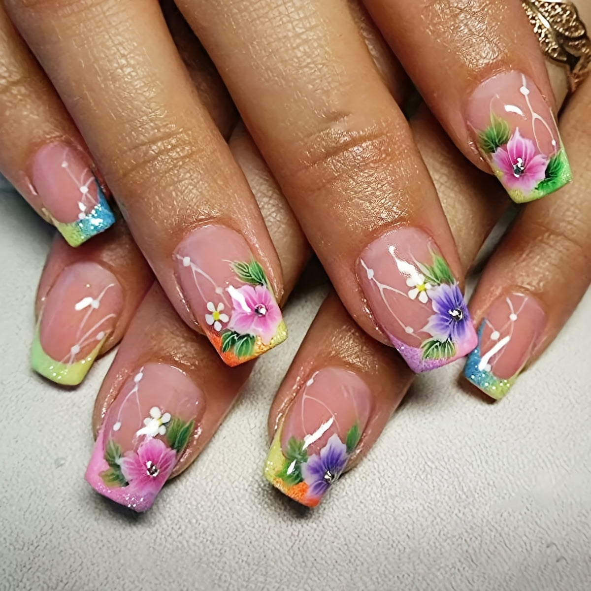 48pcs Cute Petals Creative Design Patch Nail Gradient Wearable Manicure Nail Art Patch Daily Party Holiday Party Great Choice Perfect Gift Giving