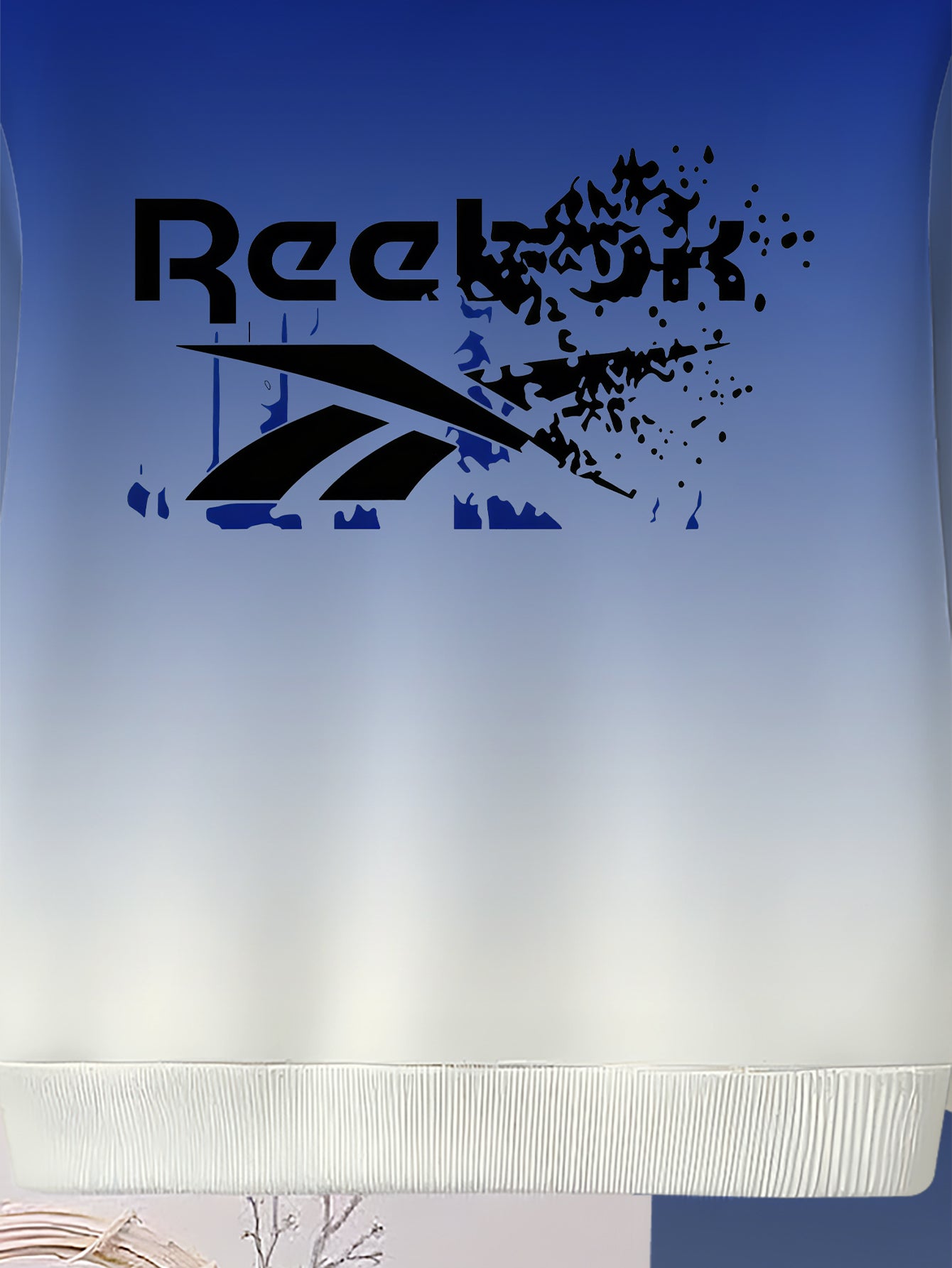 Boys' Gradient Hooded Tracksuit Set. This two- piece casual sportswear features a blue- white gradient. It's a themed hooded tracksuit set that showcases a sporty style, making it a trendy and comfortable choice for boys in s