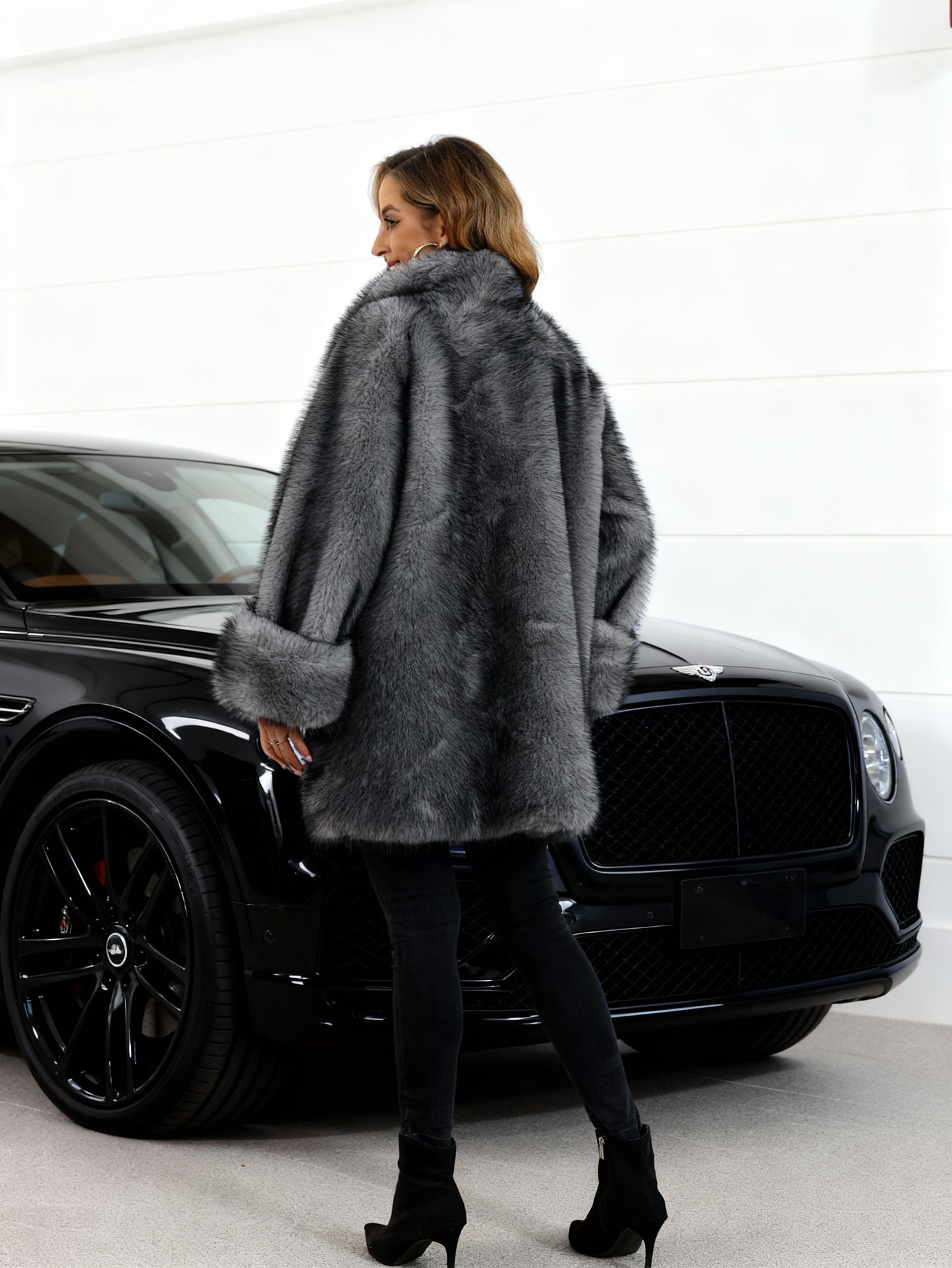 Plus Size - Plus Size - Plus-Size Women'S Elegant Winter Coat with Faux Fur Trim - Asymmetrical Hem Mid-Length H-Line Silhouette, Soft Fur-Lined Interior & Single-Breasted Closure, Oversized Warm Coat for Cold Weather, High-Q